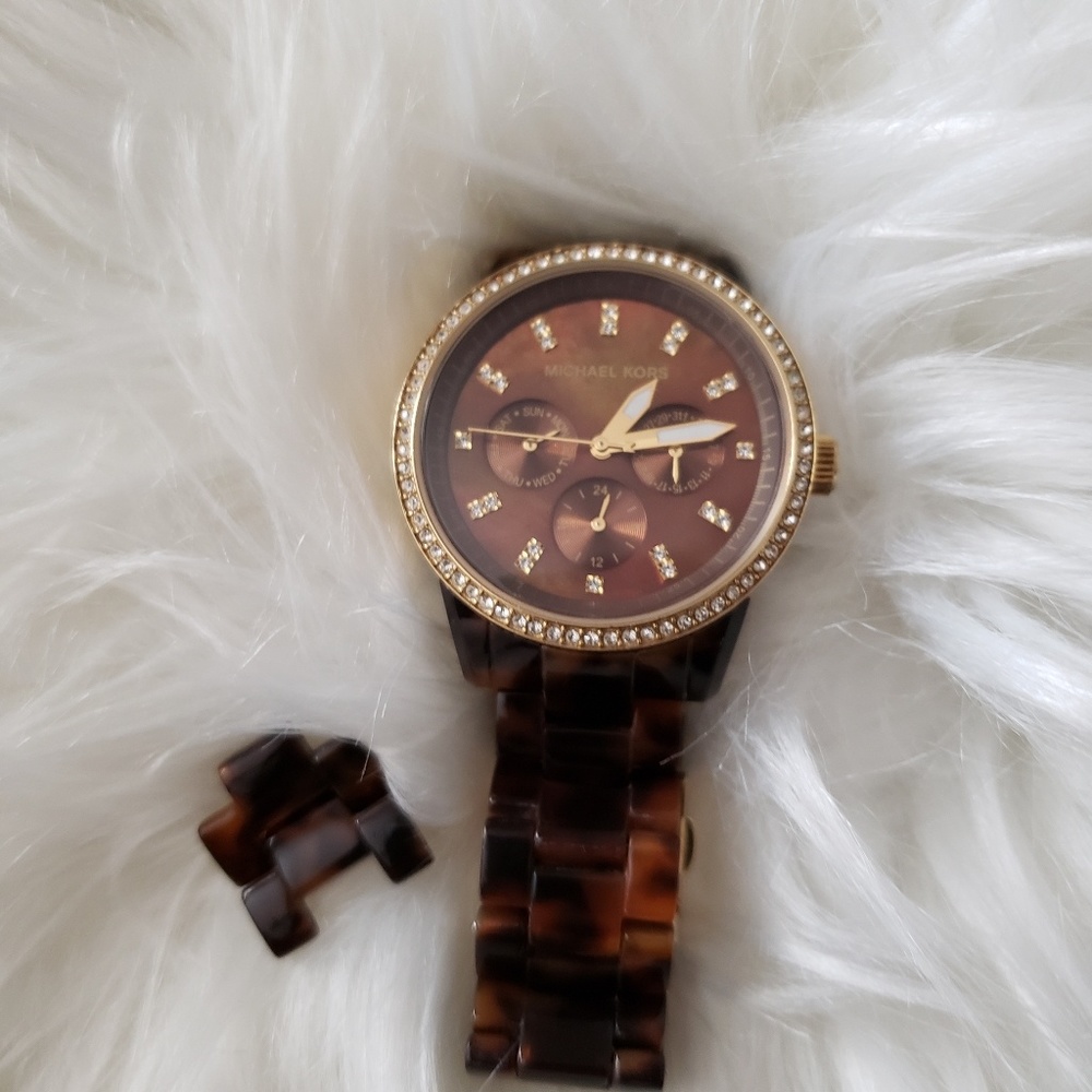 Michael Kors tortoise bracelet watch - Picture 1 of 8